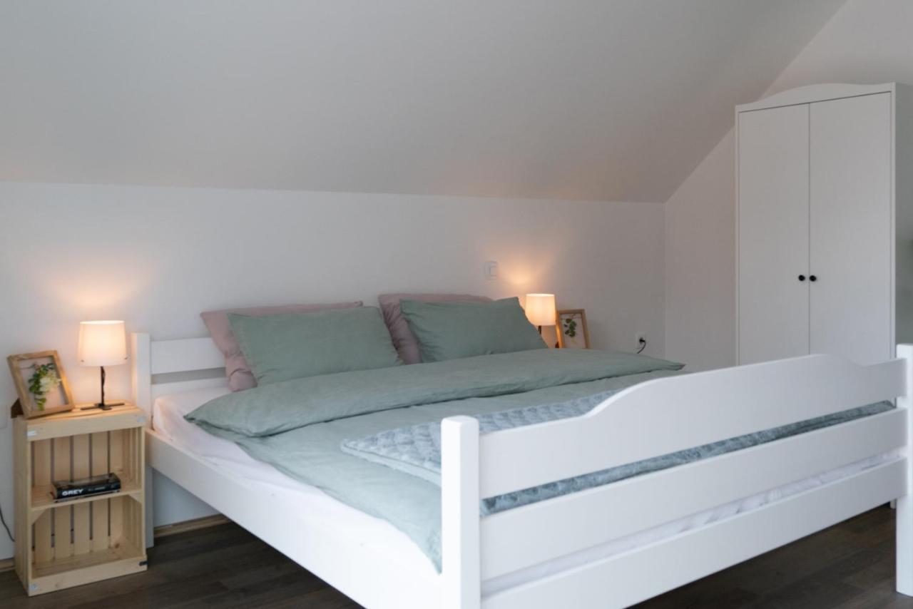 Villa Cerknisko Jezero Cerknica Zewnętrze zdjęcie